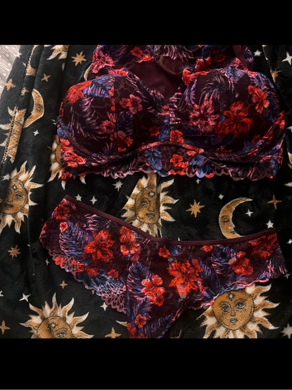 PINK Victoria's Secret Velvet Lace Bra Red Purple
